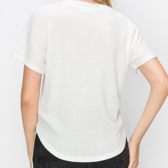NWT White Waffle Button Down Top Vneck - Picture 3 of 3
